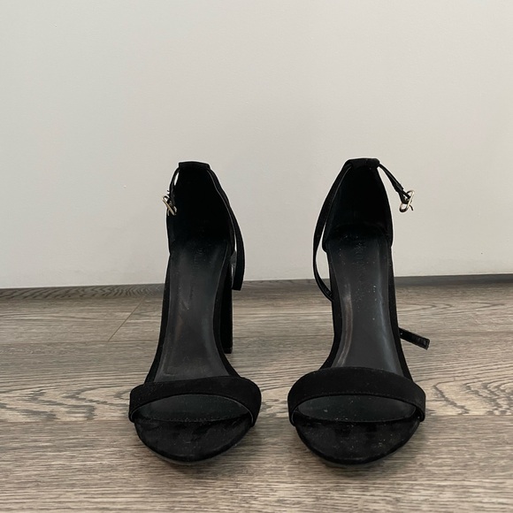 Black Suede 4” Block Heels - size 7.5 - Picture 1 of 6
